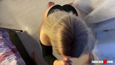 Punapää imee mulkkua ja panee ylös, saa spermaa perseeseensä